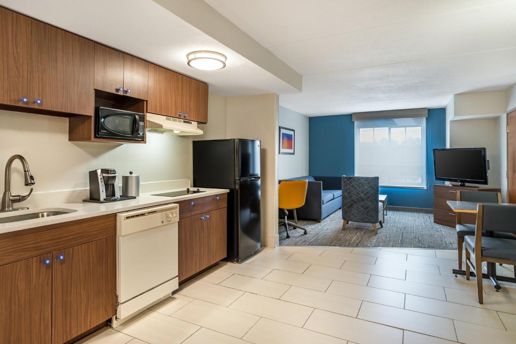 Holiday Inn Express Hotel And Suites Petersburg - Fort Lee By Ihg Exterior photo