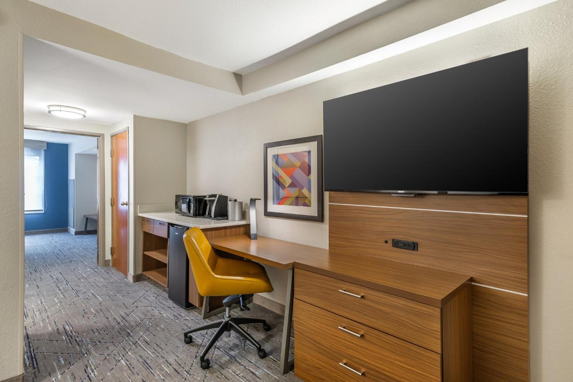 Holiday Inn Express Hotel And Suites Petersburg - Fort Lee By Ihg Exterior photo