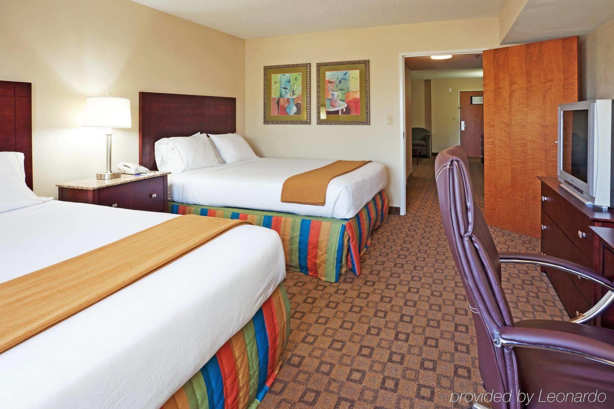 Holiday Inn Express Hotel And Suites Petersburg - Fort Lee By Ihg Exterior photo